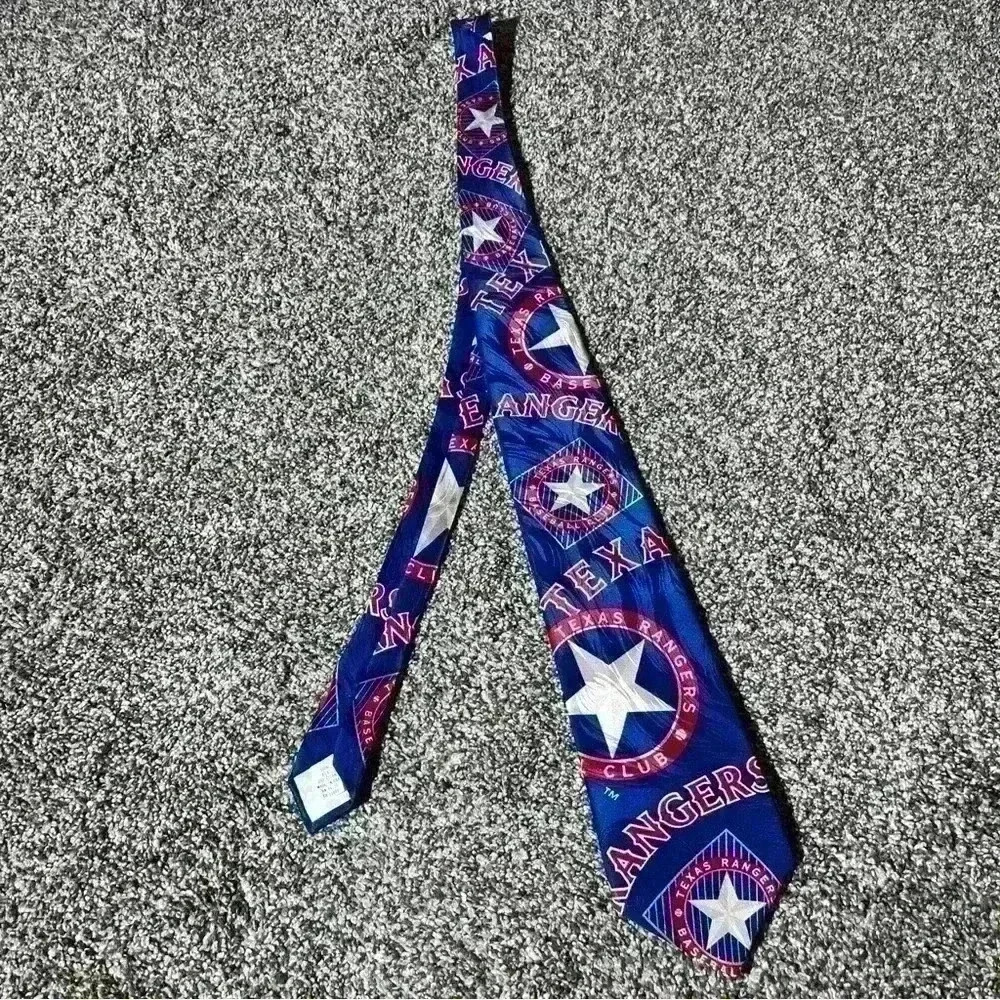 RM Sport Red White & Blue Texas Rangers Baseball Club Men's Tie Vintage 1993 MLB